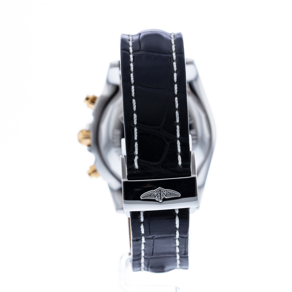 Breitling Chronomat 01 CB0110 4
