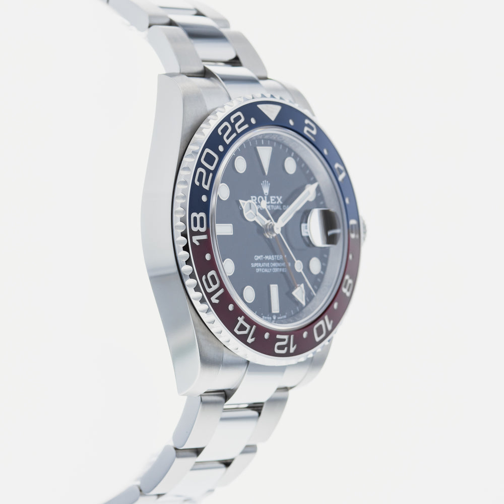 Rolex GMT-Master II 126710 4