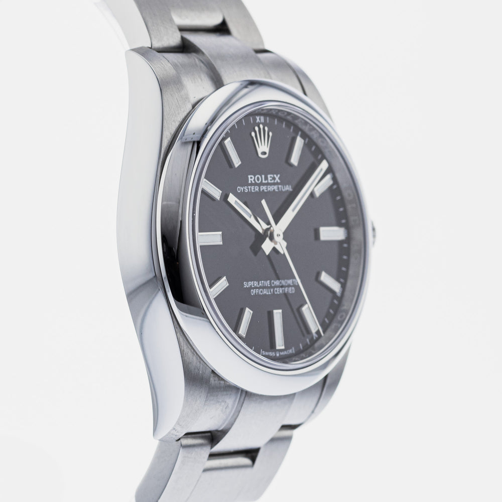 Rolex Oyster Perpetual 124200 4