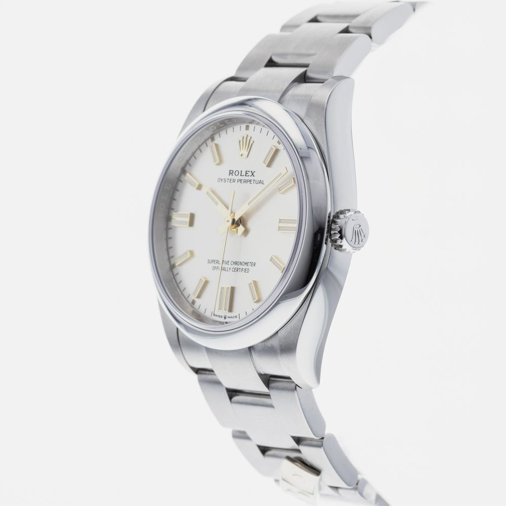 Rolex Oyster Perpetual 126000 2