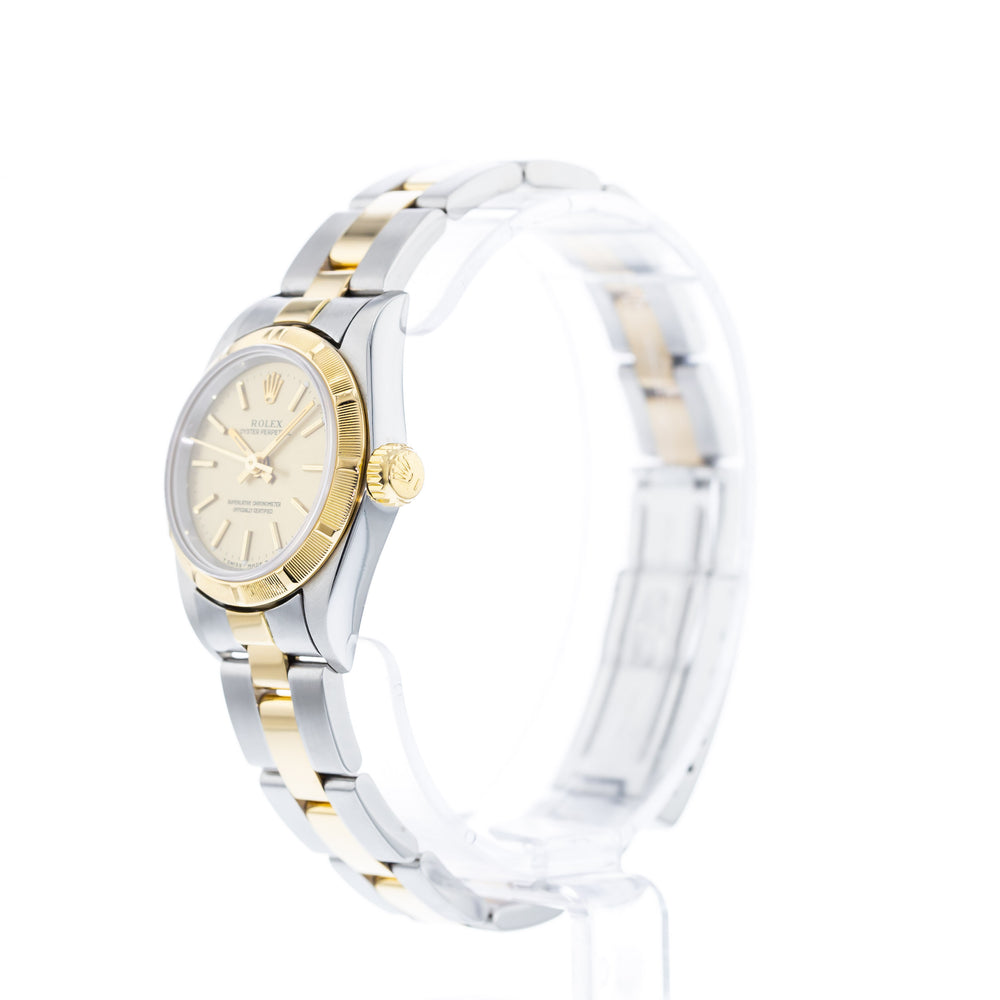 Rolex Oyster Perpetual 67233 2