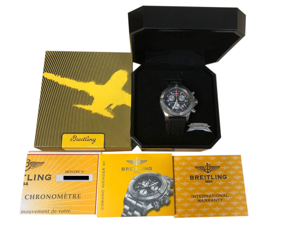 Breitling Avenger E73360 5