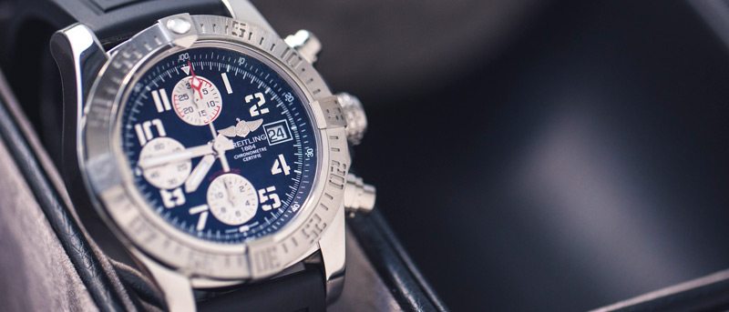  Breitling Avenger