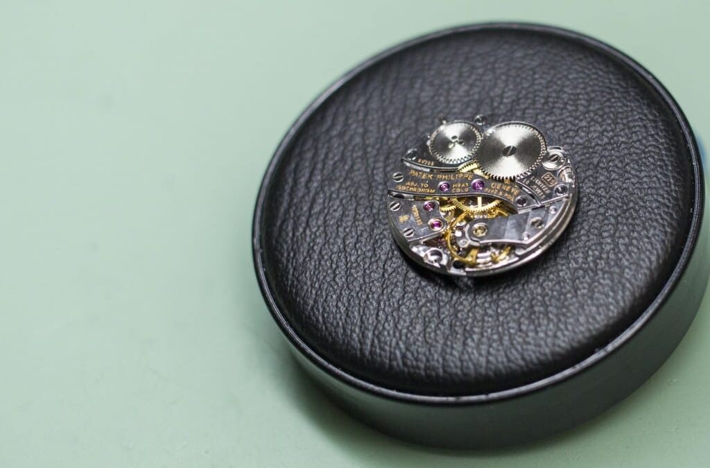 A Patek Philippe Calatrava ref. 3919 with a Unique Engraving