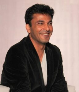 an image of Vikas Khanna, chef 