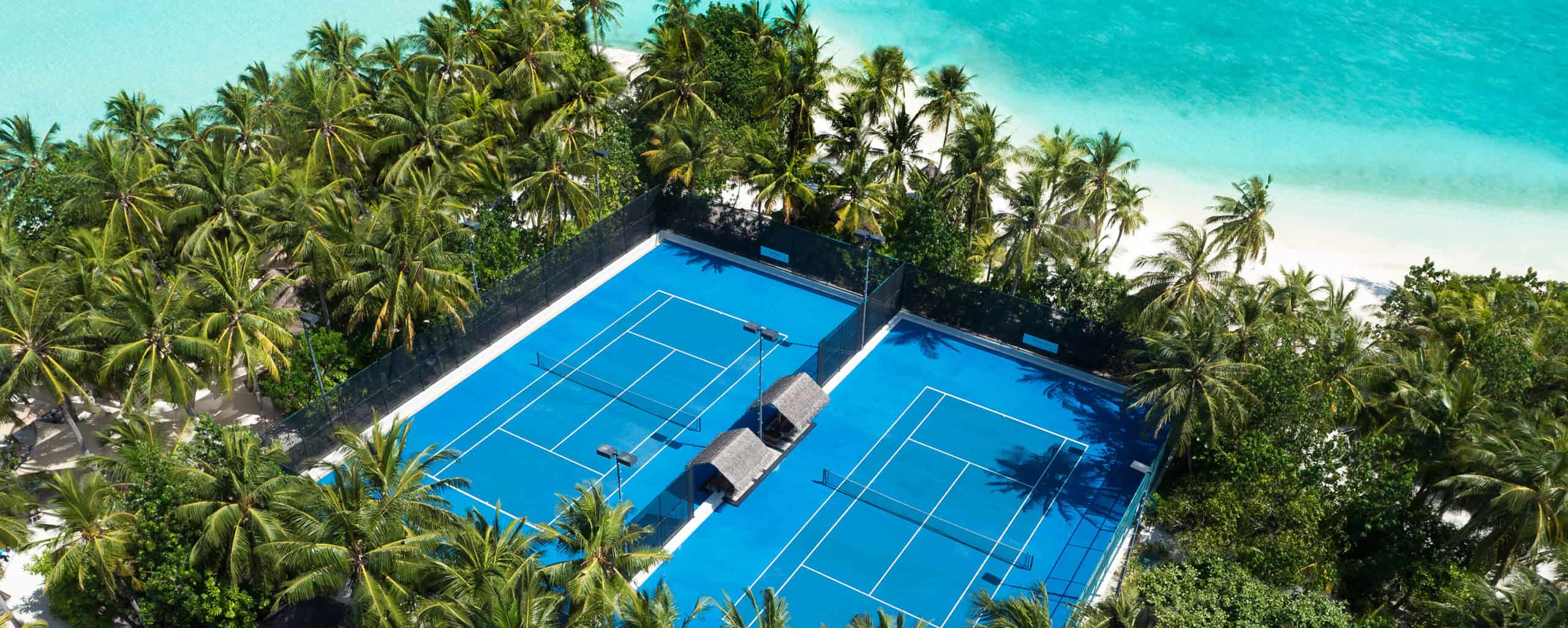 Tennis court by the sea in the Maldives